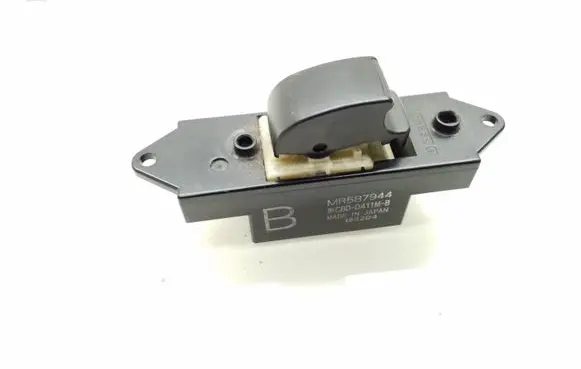 Mitsubishi Outlander Electric window control switch MR587944