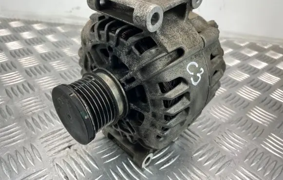 Mercedes-Benz C W204 Generator/alternator A0009067902 2617417A 213025985