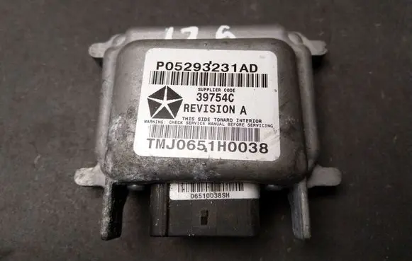 Chrysler Voyager Airbag deployment crash/impact sensor P05293231AD TMJ0651H0038