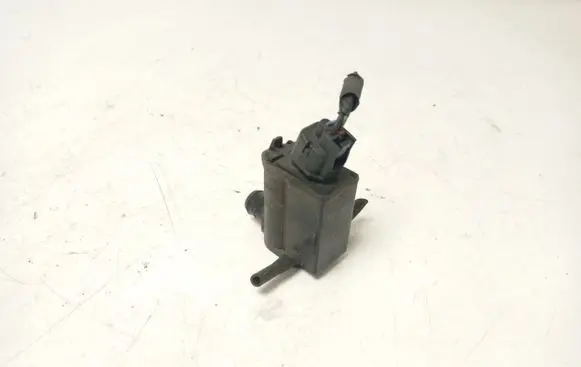 Hyundai i30 Windscreen/windshield washer pump 985101W000