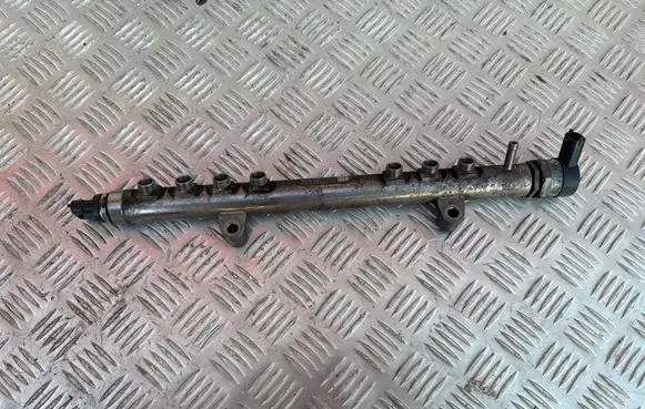 Volvo S80 Fuel main line pipe 30777759 007254L3 0445215025