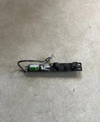 BMW 7 E38 Tailgate/trunk/boot lift motor 8352202