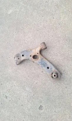 Toyota Verso Front lower control arm/wishbone