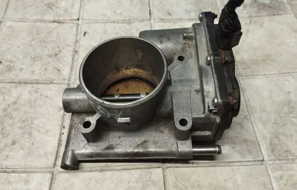 Mazda 3 I Throttle valve 125002227 L3R413640