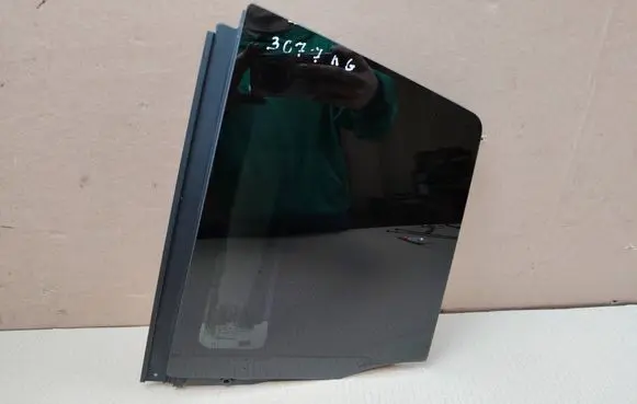 Tesla Model X Rear vent window glass 43R004553