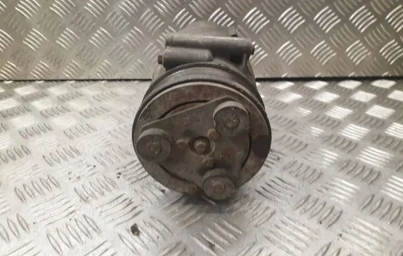 Ford Focus Air conditioning (A/C) compressor (pump) 4M5H19D629AD