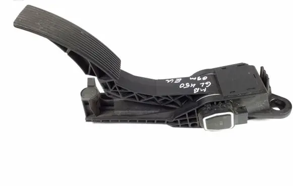Mercedes-Benz GL X164 Accelerator throttle pedal A1643000504
