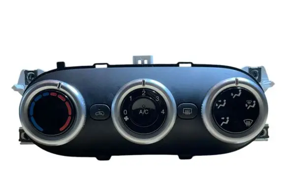 Fiat 500L Climate control unit 735579747 A83028400