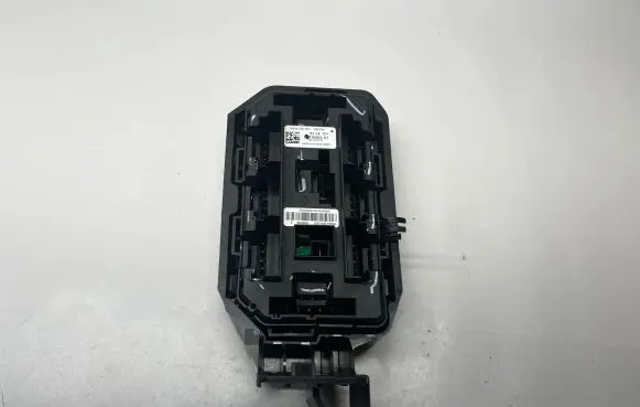 BMW X5 F15 Fuse module 6819653