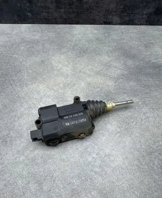 Opel Vectra C Central locking motor 24438209 605472
