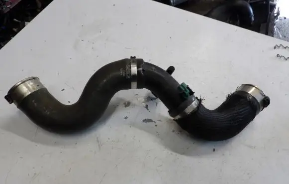 Renault Master III Intercooler hose/pipe 144605647R