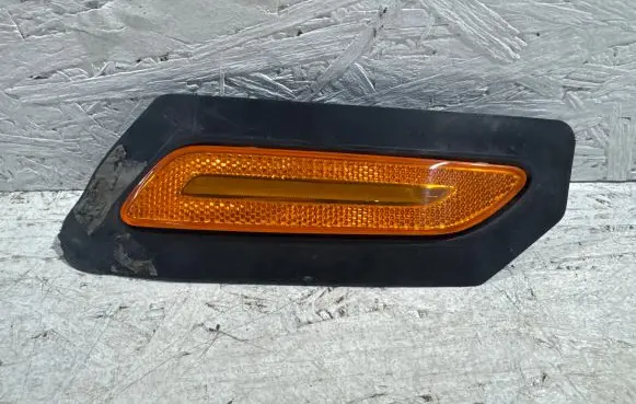 Porsche Panamera (971) Front reflector 971945061B 9Y0945071