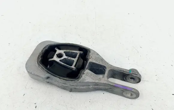 Buick Encore I Engine mount bracket 95245332 95248684