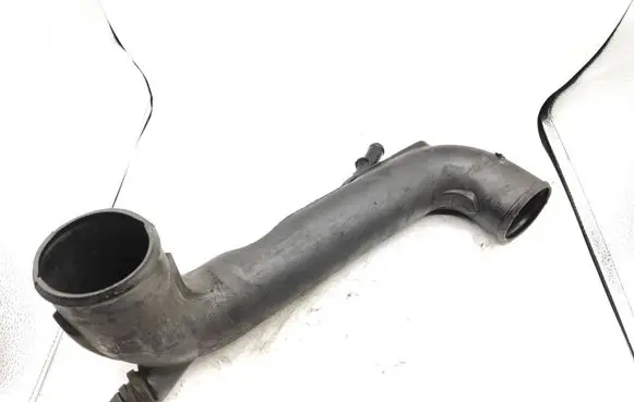 Alfa Romeo 166 Air intake hose/pipe