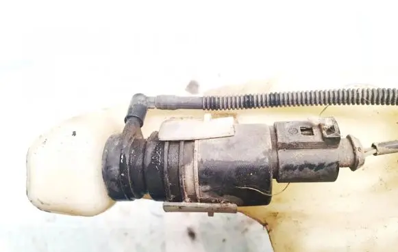 Skoda Superb B5 (3U) Windscreen/windshield washer pump