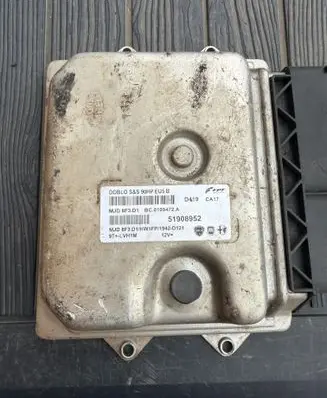 Fiat Doblo Engine control unit/module 51908952 MJD8J3D1
