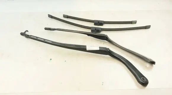 BMW 3 E90 E91 Front wiper blade arm 9449914 9449916 61619449914