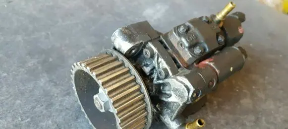Renault Scenic II - Grand scenic II Fuel injection high pressure pump 8200821184