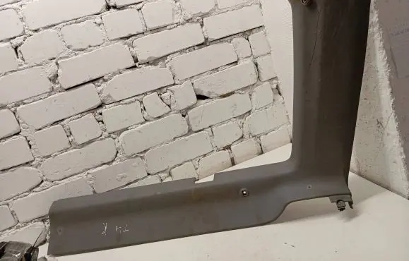 Volkswagen Transporter - Caravelle T4 (D)pillar trim (top) 705867245
