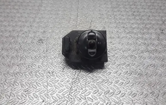 KIA Sorento Wing mirror switch