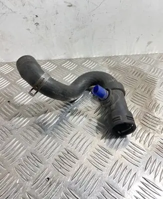 Audi A4 S4 B5 8D Engine coolant pipe/hose 8D0121049D