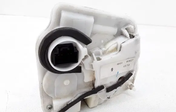 Mazda 6 Rear door lock