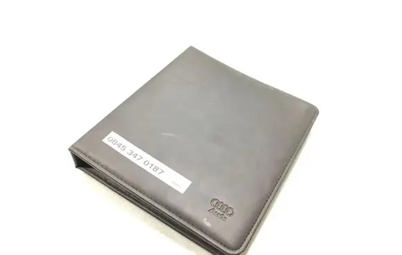 Audi A5 8T 8F Owners service history hand book 