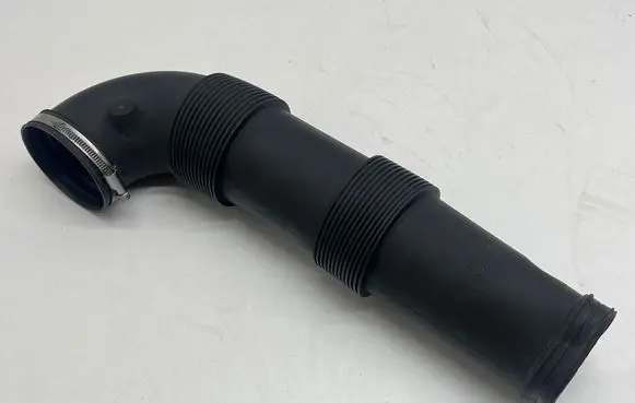 Porsche Cayenne (92A) Air intake duct part 7L5128684C