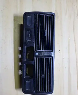 Volkswagen Golf IV Dash center air vent grill 1J0819728C