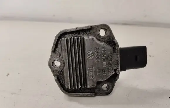 Volkswagen PASSAT B6 Oil level sensor 1J0907660B