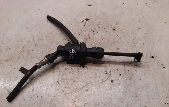 Clutch slave cylinder