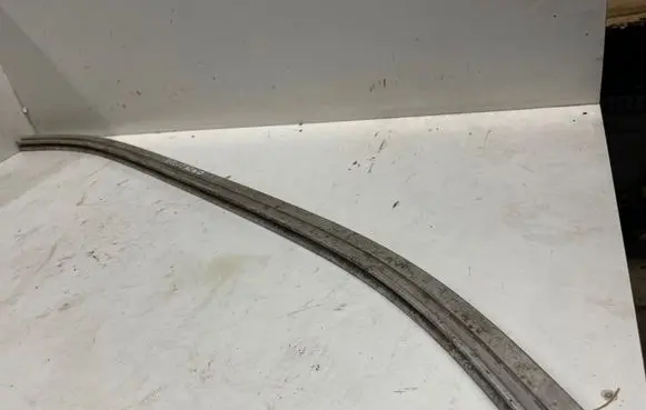 Front bumper lip