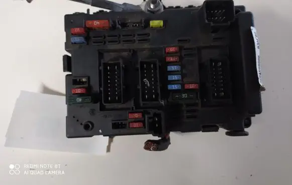 Peugeot 206 Comfort/convenience module 9657608880