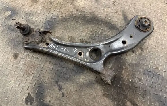Honda HR-V Front lower control arm/wishbone