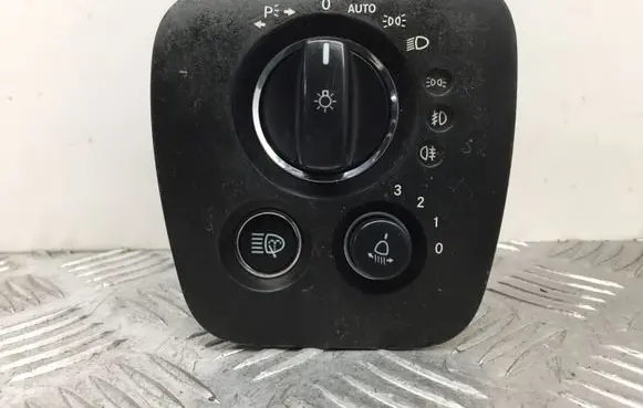 Mercedes-Benz CLS C219 Light switch A2195450504 04059220