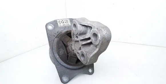 Opel Insignia A Engine mount bracket 13227735