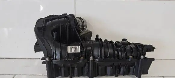 BMW 1 E81 E87 Intake manifold 7798885