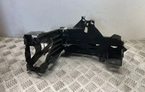 BMW 5 F10 F11 Front bumper mounting bracket 7200794