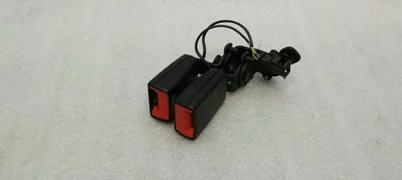 Audi A3 S3 8V Middle seatbelt buckle (rear) 8V0857739