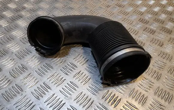 Audi Q7 4M Air intake duct part 0114403A