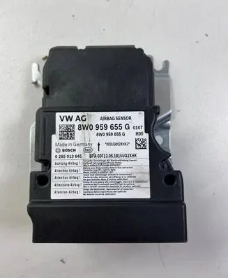 Audi A4 S4 B9 Airbag control unit/module 8W0959655G 0285013645
