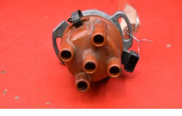 Volkswagen Polo III 6N 6N2 6NF Spark distributor 030905205AB