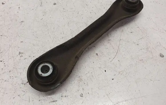 Volvo V40 Rear control arm