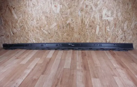 Audi A4 Allroad B9 Sill supporting ledge 8W9854536E