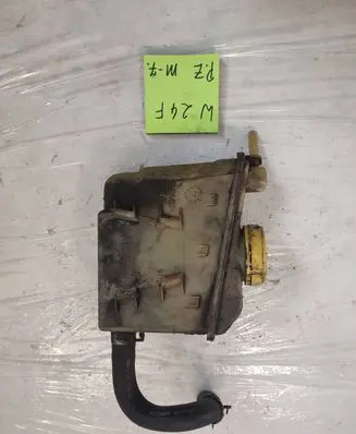 Ford Focus Power steering fluid tank/reservoir 874653113