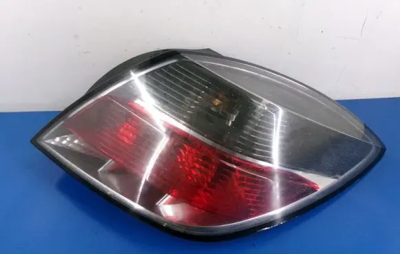 Opel Astra H Rear/tail lights 24451834