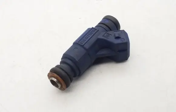 Audi A4 S4 B6 8E 8H Fuel injector 06B133551M 0280156065