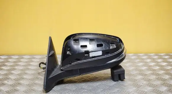 Toyota Tacoma III Front door electric wing mirror