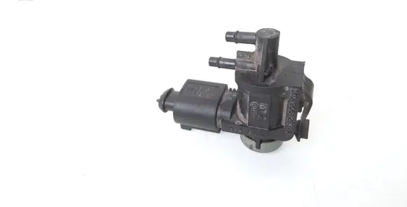 Audi A3 S3 8P Turbo solenoid valve 1K0906283A