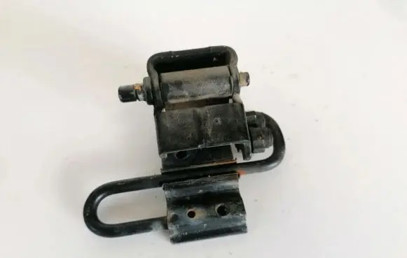 Audi A4 S4 B6 8E 8H Rear door lower hinge 8e0833411